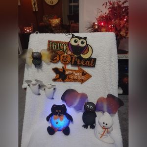 8 pc. 🎃 👻 🦇 Halloween/ Fall decor bundle